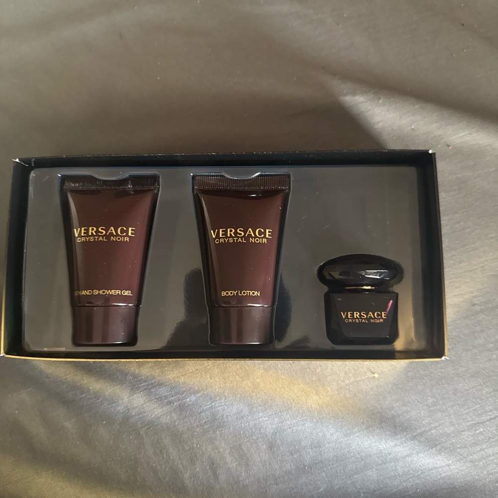 Versace Crystal Noir Grooming Set - Black